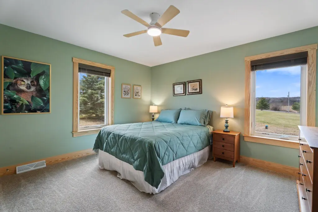 1822f310 00f3 47d7 8def 27c3c2b276de