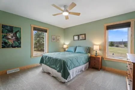 1822f310 00f3 47d7 8def 27c3c2b276de