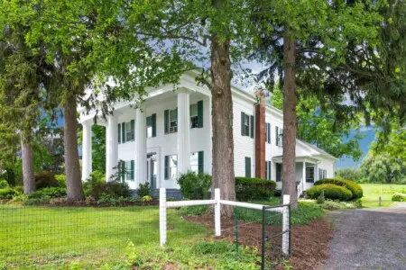 256f09bd 0ed9 4c96 a7cb de2dd2849aa6