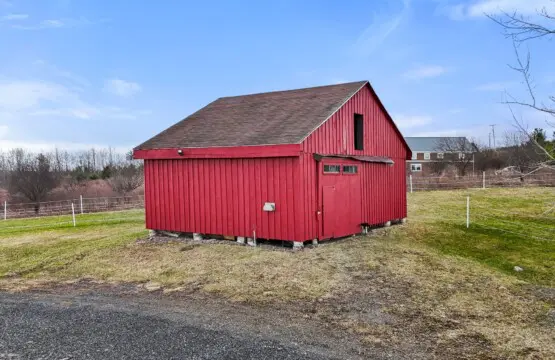 5116a2bd 04c3 4f31 9401 95680396961d