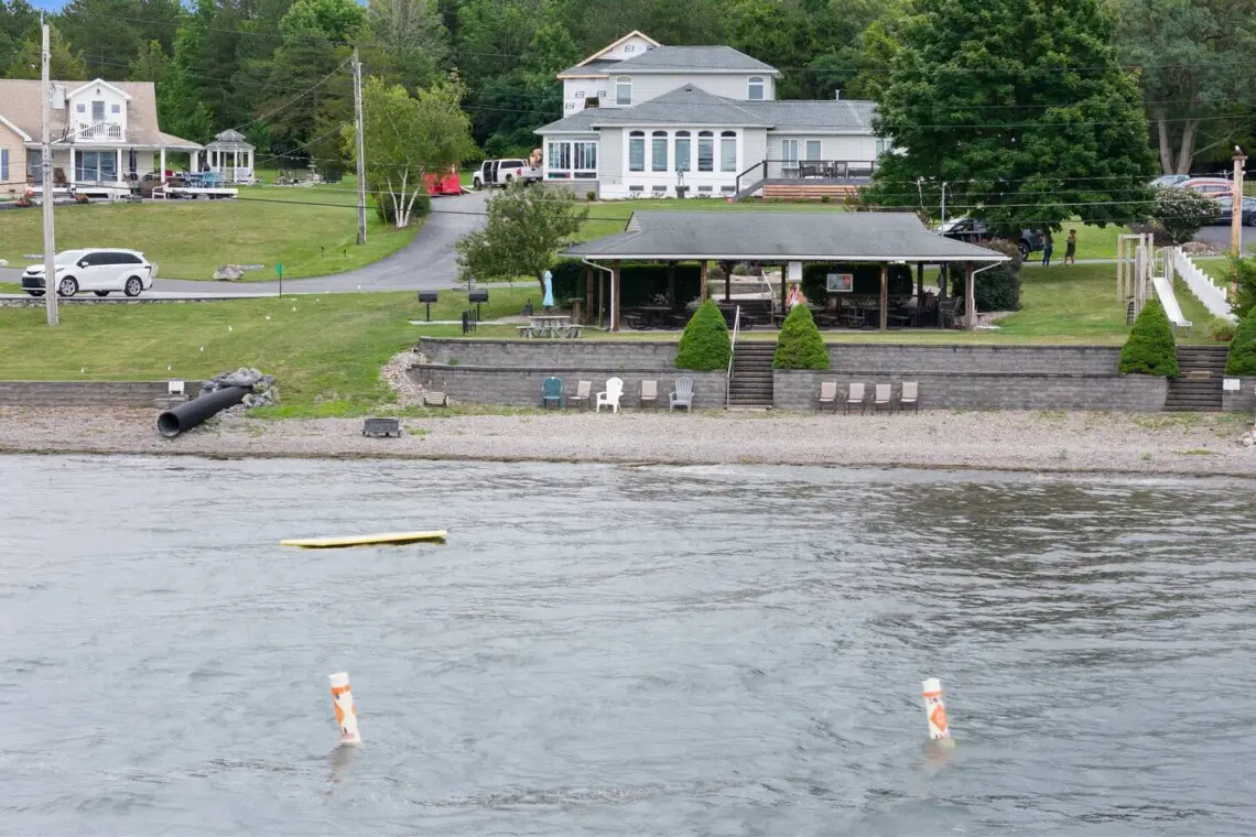 54cd3264 e8eb 4a76 b953 4bcce7e33483