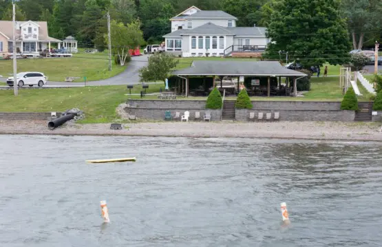 54cd3264 e8eb 4a76 b953 4bcce7e33483