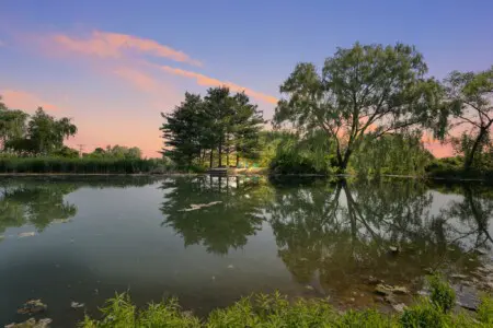 94f2ad42 36aa 4699 9031 7ed3aaf7b05a