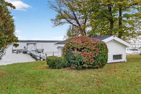 bb6128ad 5f0c 4035 814e cacb4cbd1e3a