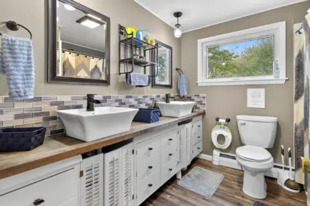 d44b46ac b48e 4322 89a6 808f8c694325