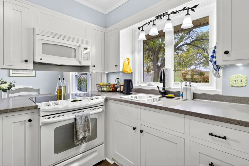 f541bad9 0435 40c8 83da 6ead8280f1c3