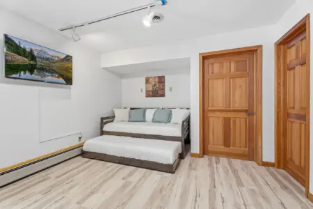 a136b3a4 64d6 406c 81f4 fd02978f333e