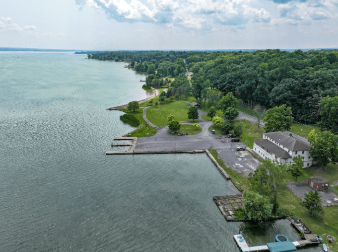 cayuga