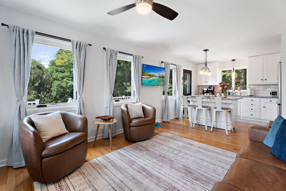 An open, airy space made for gathering, relaxing, and enjoying good company.
